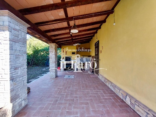 casa indipendente in vendita a Camaiore