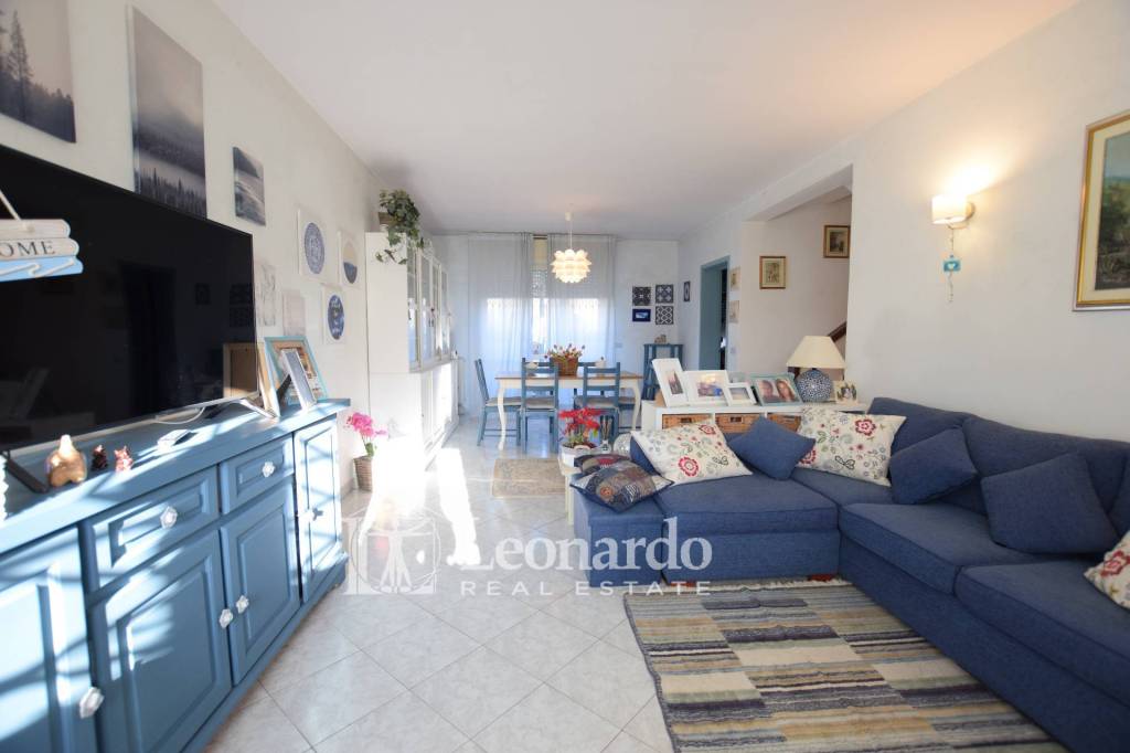 casa indipendente in vendita a Camaiore in zona Capezzano Pianore