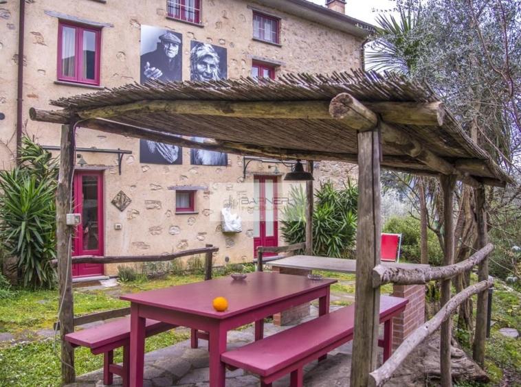 casa indipendente in vendita a Camaiore in zona Lido di Camaiore
