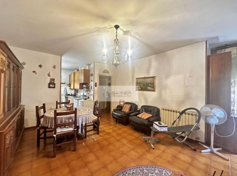 appartamento in vendita a Camaiore in zona Lido di Camaiore