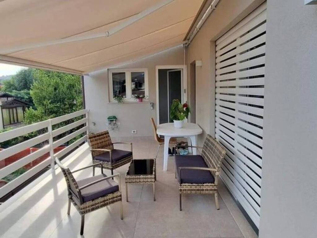 casa indipendente in vendita a Camaiore