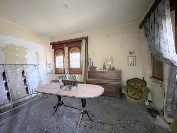 casa indipendente in vendita a Camaiore in zona Capezzano Pianore