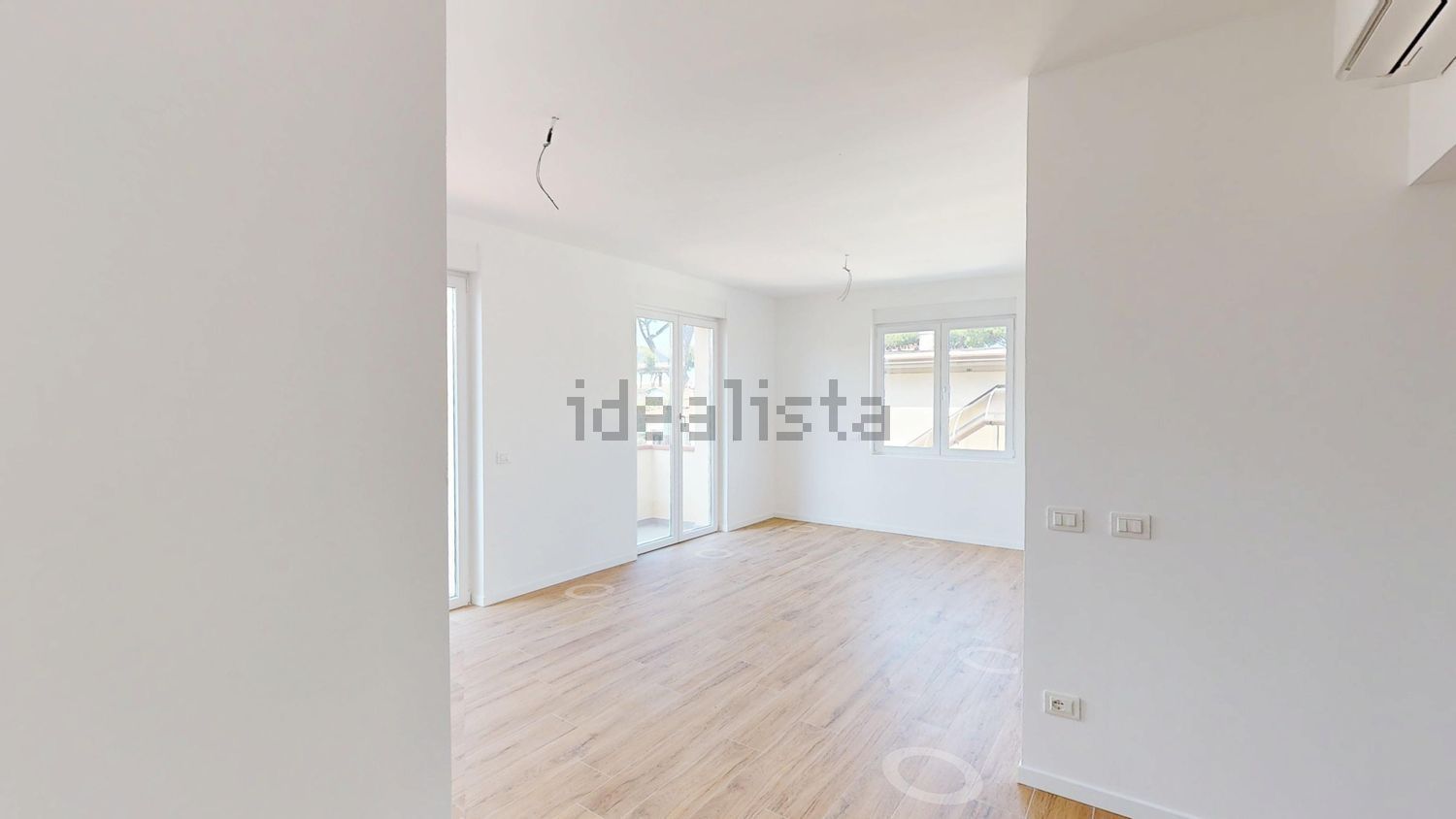appartamento in vendita a Camaiore in zona Lido di Camaiore