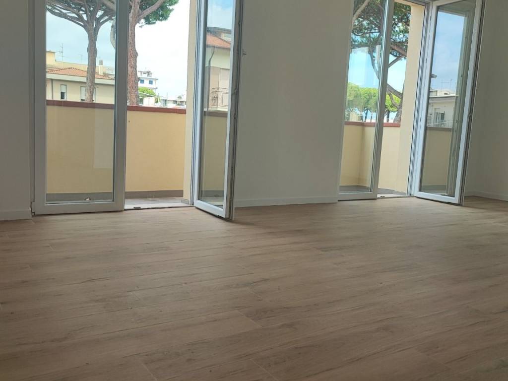 appartamento in vendita a Camaiore in zona Lido di Camaiore