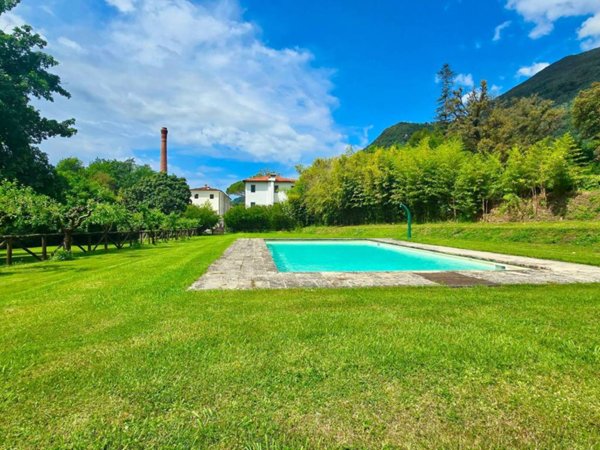 appartamento in vendita a Camaiore