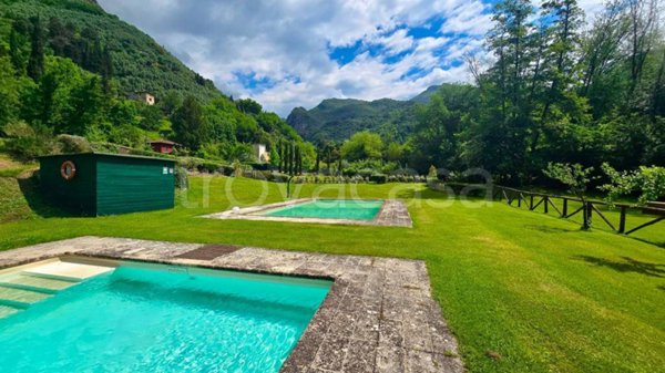appartamento in vendita a Camaiore in zona Lombrici