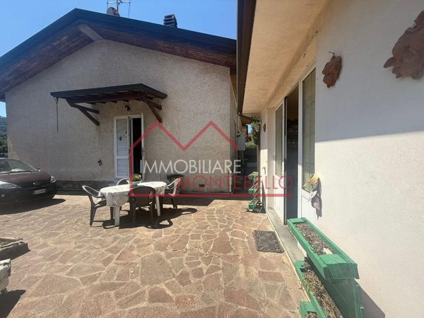 casa indipendente in vendita a Camaiore