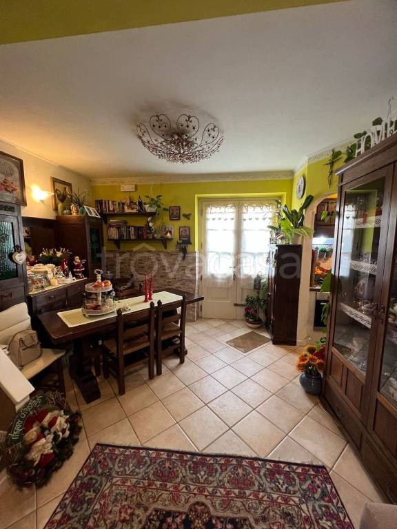 casa indipendente in vendita a Camaiore in zona Capezzano Pianore