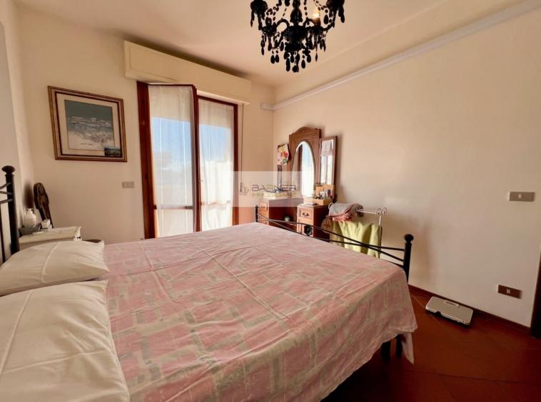 appartamento in vendita a Camaiore in zona Lido di Camaiore