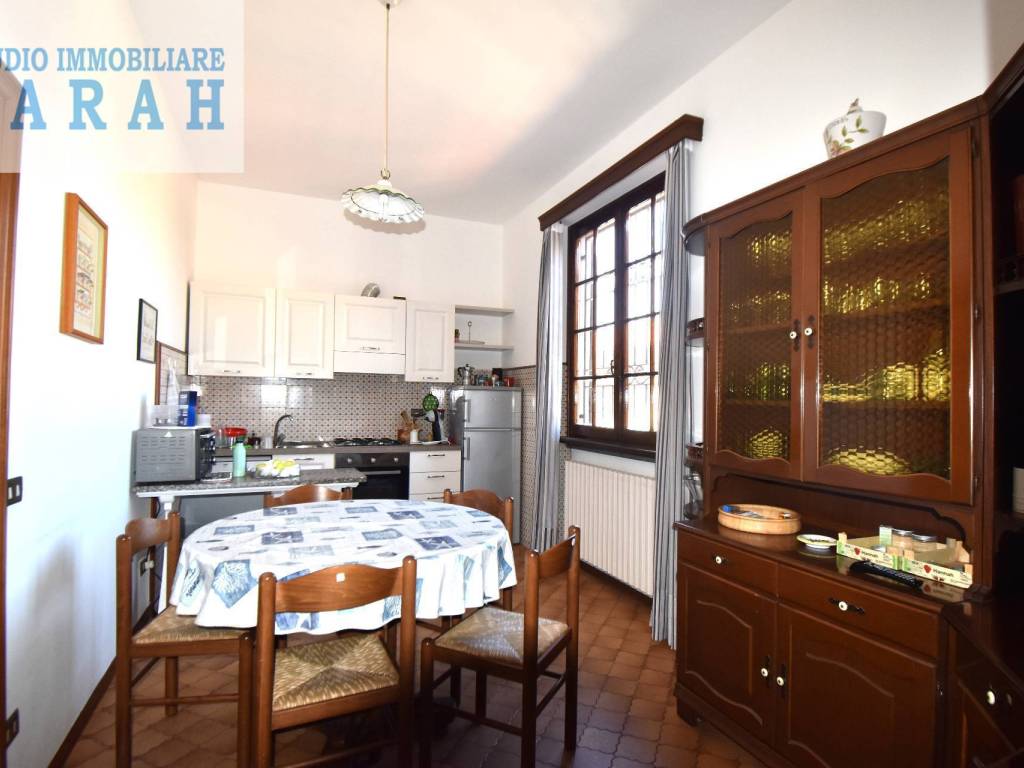 appartamento in vendita a Camaiore in zona Lido di Camaiore