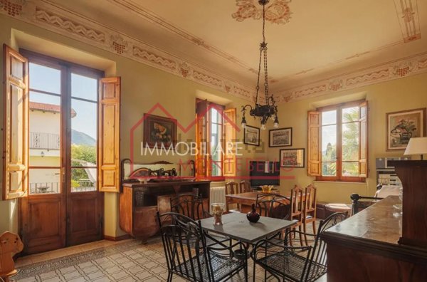 casa indipendente in vendita a Camaiore