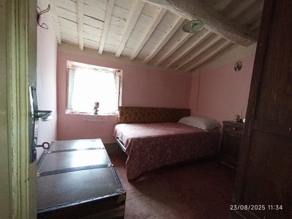 casa indipendente in vendita a Camaiore in zona Orbicciano