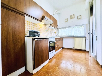 appartamento in vendita a Camaiore in zona Lido di Camaiore