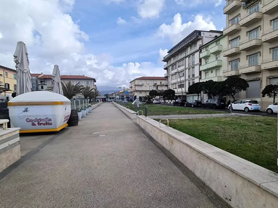 appartamento in vendita a Camaiore in zona Lido di Camaiore