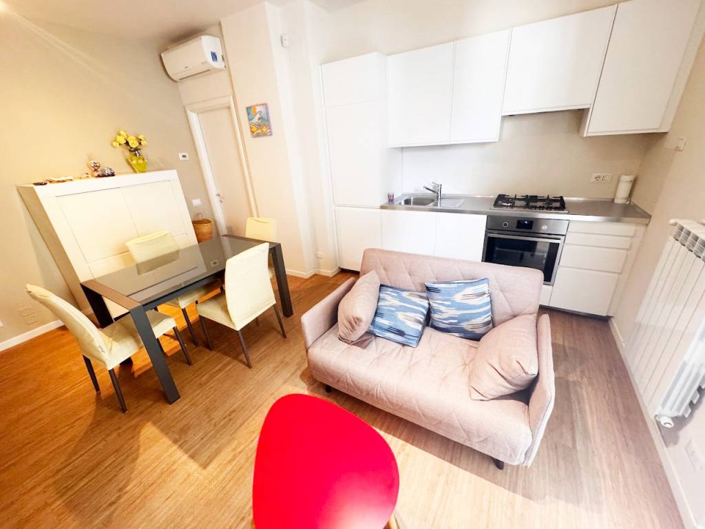 appartamento in vendita a Camaiore in zona Lido di Camaiore