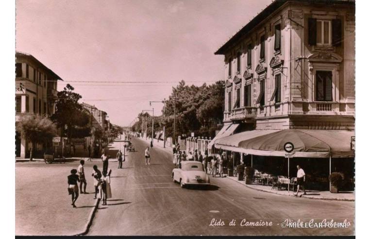 appartamento in vendita a Camaiore in zona Lido di Camaiore