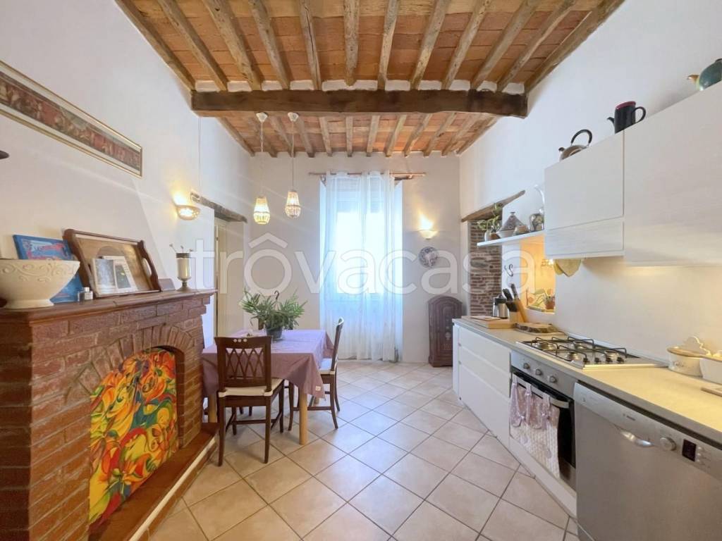 appartamento in vendita a Camaiore