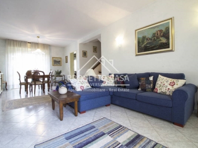 casa indipendente in vendita a Camaiore in zona Lido di Camaiore