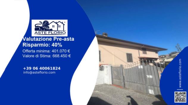 casa indipendente in vendita a Camaiore in zona Lido di Camaiore