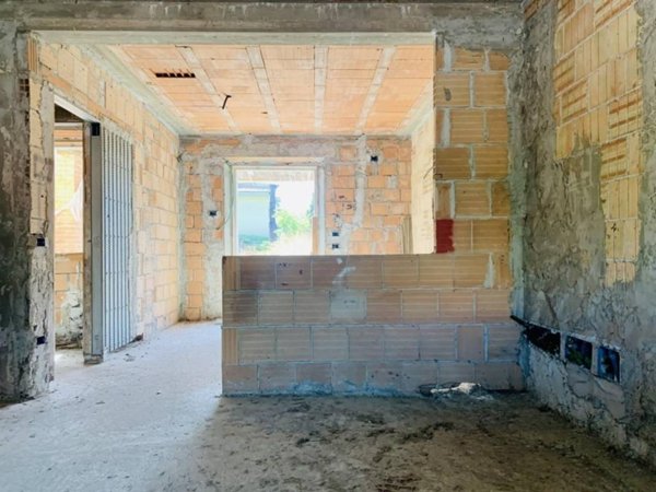 casa indipendente in vendita a Camaiore in zona Lido di Camaiore