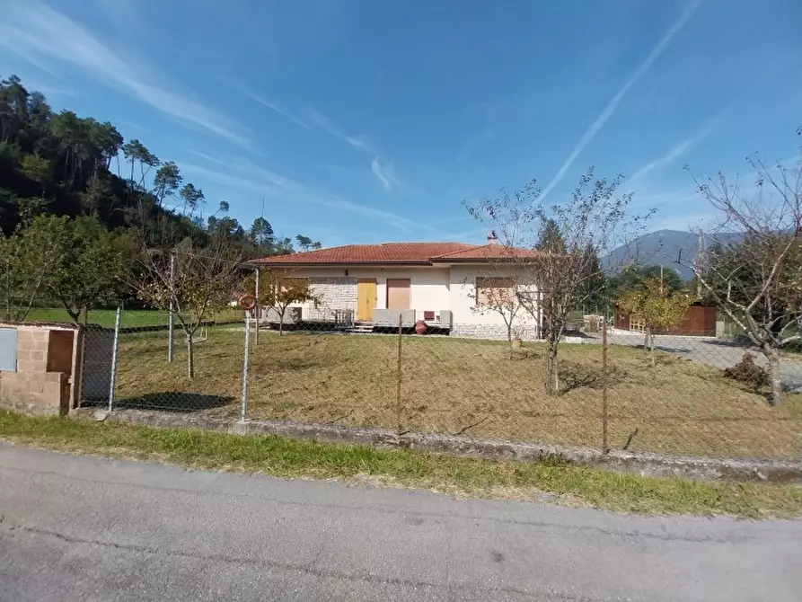 casa indipendente in vendita a Camaiore