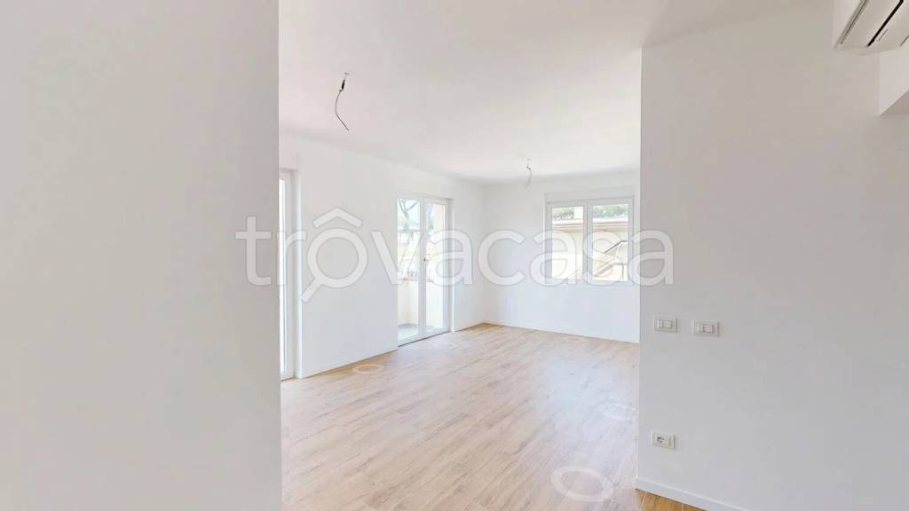 appartamento in vendita a Camaiore in zona Lido di Camaiore
