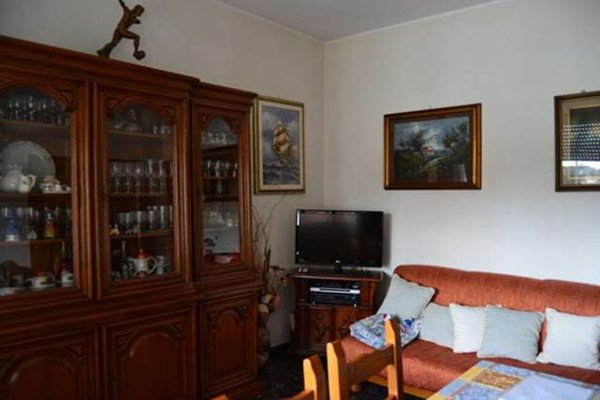 appartamento in vendita a Camaiore in zona Lido di Camaiore