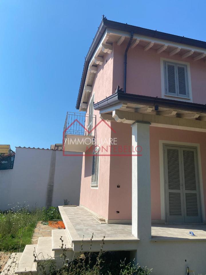 casa indipendente in vendita a Camaiore