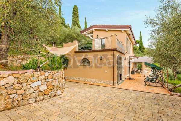 casa indipendente in vendita a Camaiore in zona Lido di Camaiore