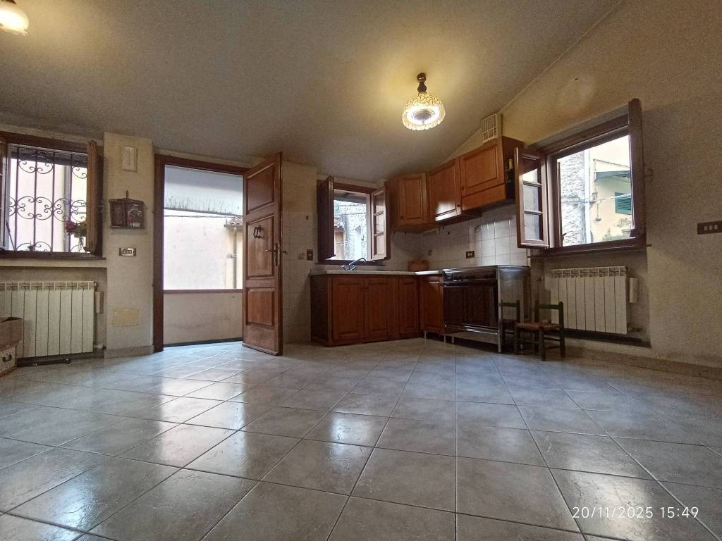 casa indipendente in vendita a Camaiore