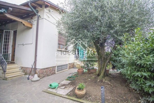 casa indipendente in vendita a Camaiore
