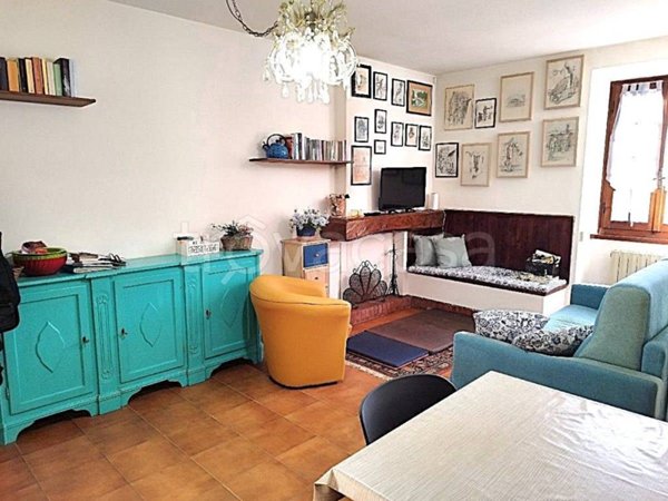 casa indipendente in vendita a Camaiore in zona Capezzano Pianore