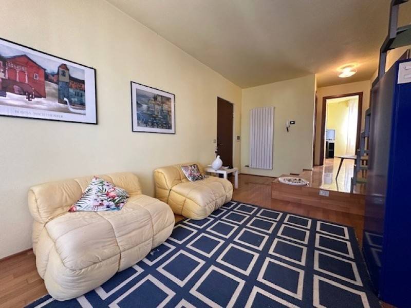 appartamento in vendita a Camaiore in zona Lido di Camaiore