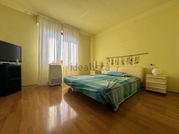 appartamento in vendita a Camaiore in zona Lido di Camaiore