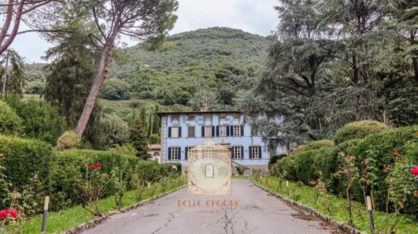 villa in vendita a Camaiore