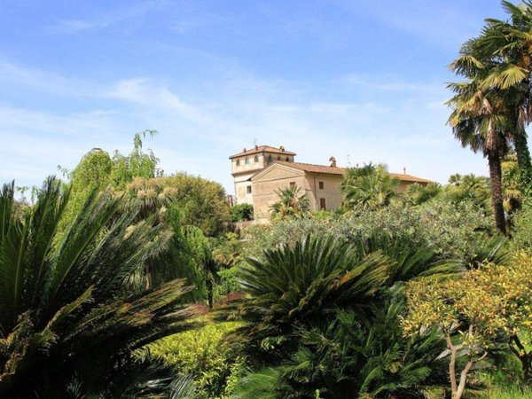 casa indipendente in vendita a Camaiore