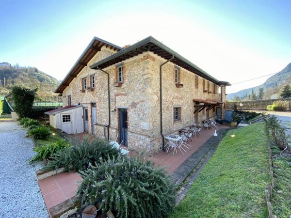 casa indipendente in vendita a Camaiore