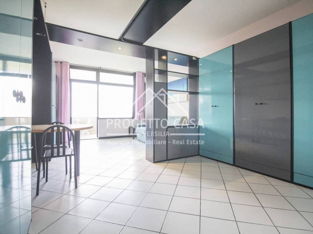 appartamento in vendita a Camaiore in zona Lido di Camaiore