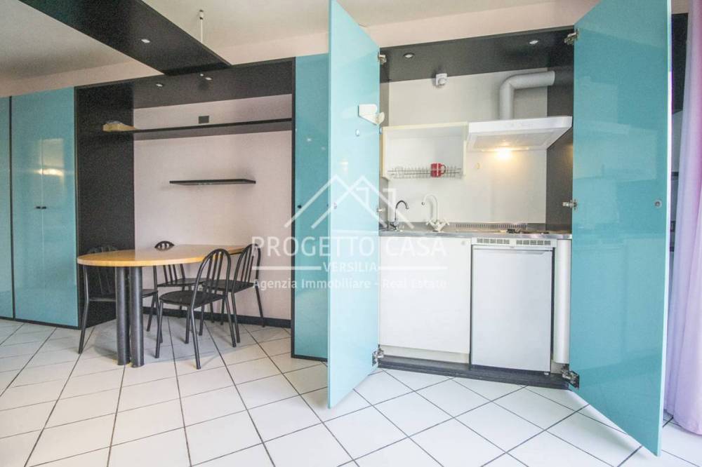 appartamento in vendita a Camaiore in zona Lido di Camaiore