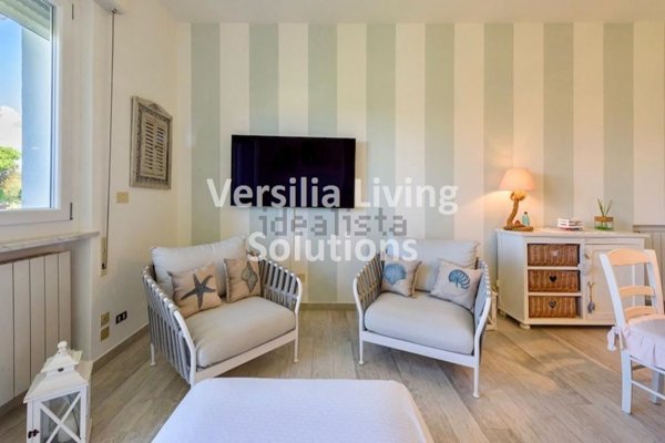 appartamento in vendita a Camaiore in zona Lido di Camaiore