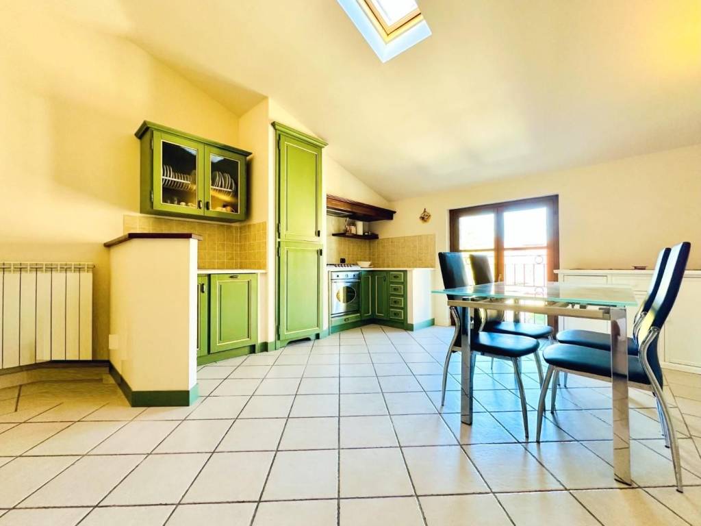 appartamento in vendita a Camaiore in zona Lido di Camaiore