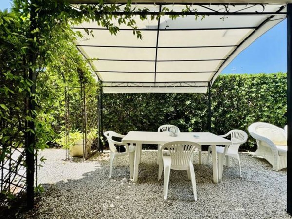 appartamento in vendita a Camaiore in zona Lido di Camaiore