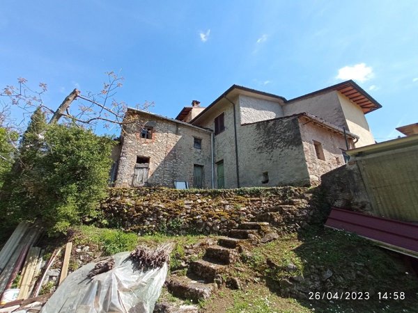 casale in vendita a Camaiore in zona Pieve di Camaiore