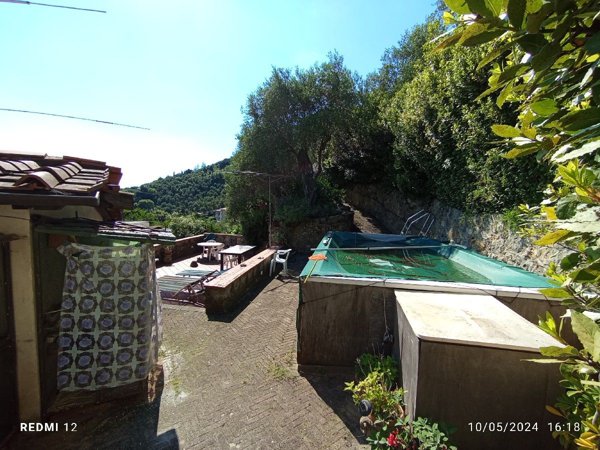 casale in vendita a Camaiore