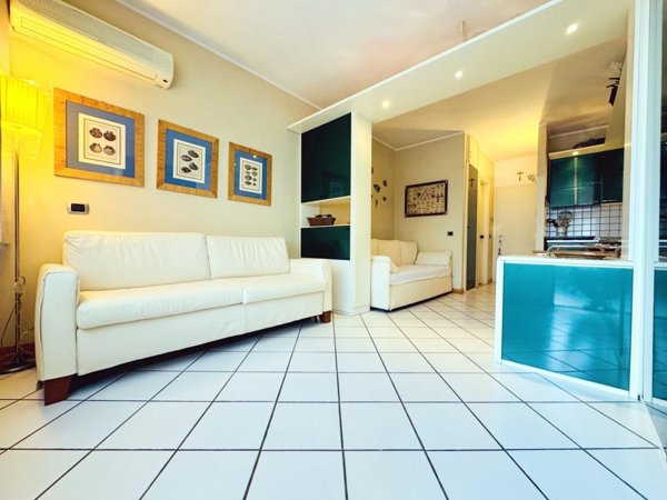 appartamento in vendita a Camaiore in zona Lido di Camaiore