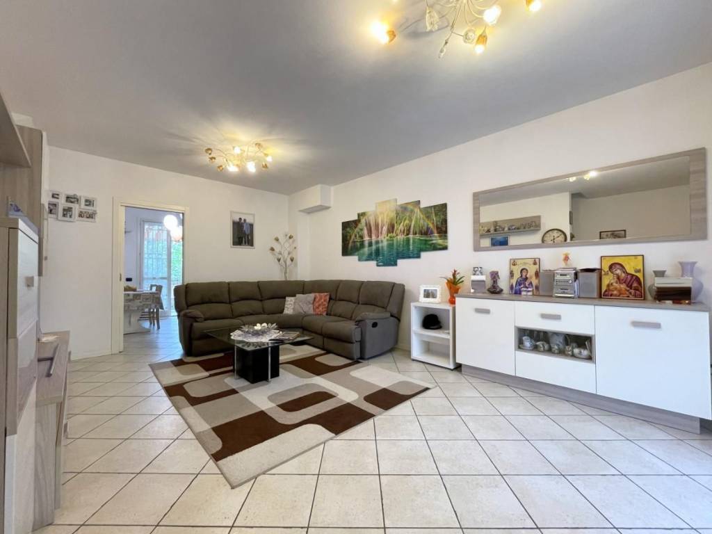 casa indipendente in vendita a Camaiore in zona Capezzano Pianore