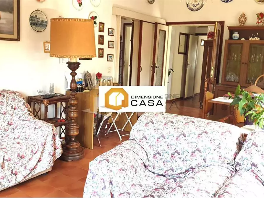 casa indipendente in vendita a Camaiore in zona Lido di Camaiore