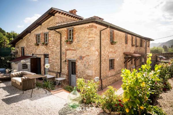 appartamento in vendita a Camaiore in zona Lombrici