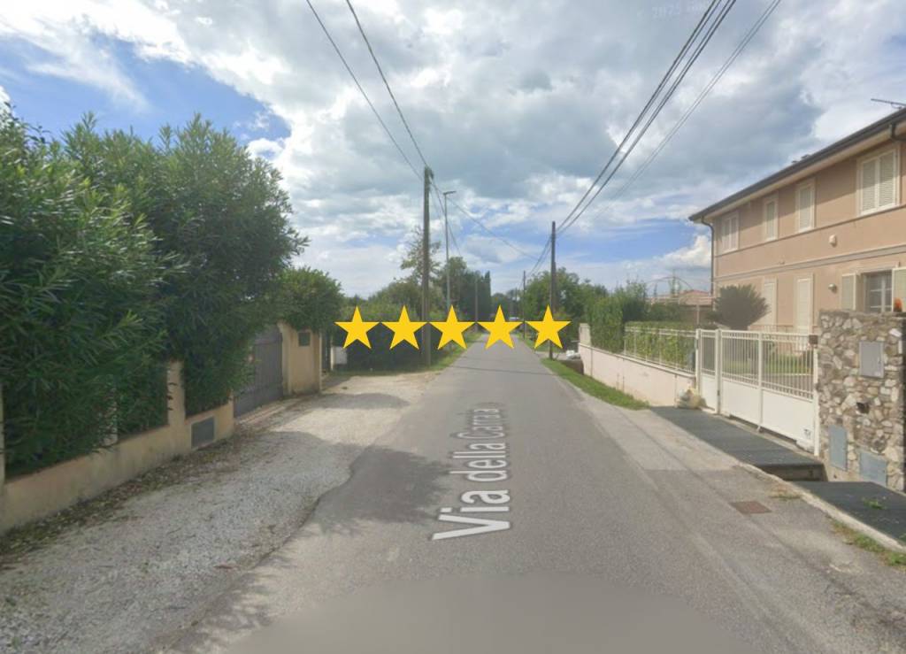 appartamento in vendita a Camaiore in zona Capezzano Pianore