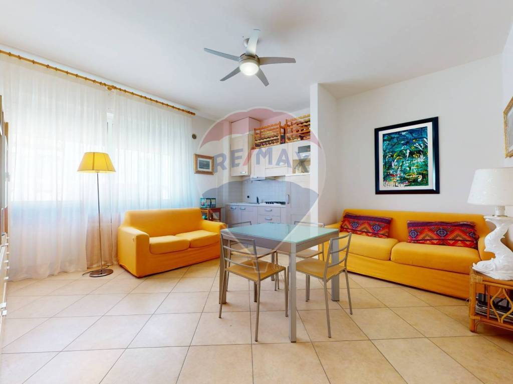 appartamento in vendita a Camaiore in zona Lido di Camaiore